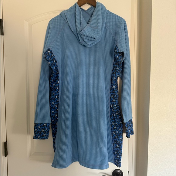 Youer X Salmon Sisters Fleece Treasure Dress, Blueberry Print, Women’s XL - Picture 2 of 3